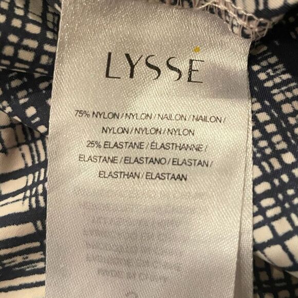 Lysse Fashion Button Down - Picture 6 of 6